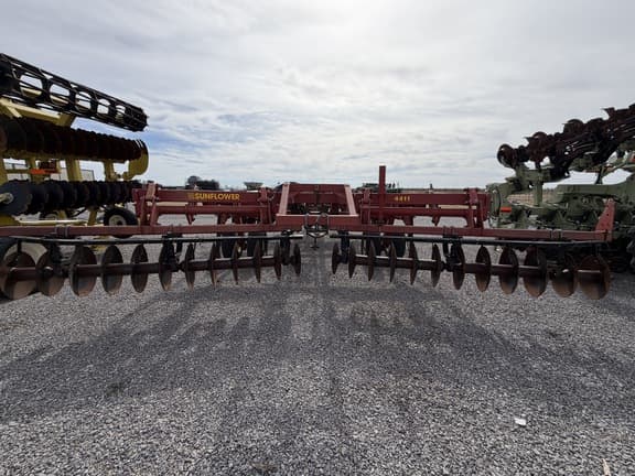 Image of Sunflower 4411-18 equipment image 3