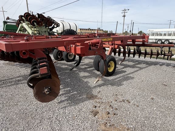 Image of Sunflower 4411-18 equipment image 1
