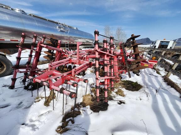 Image of Sunflower 4511 equipment image 4