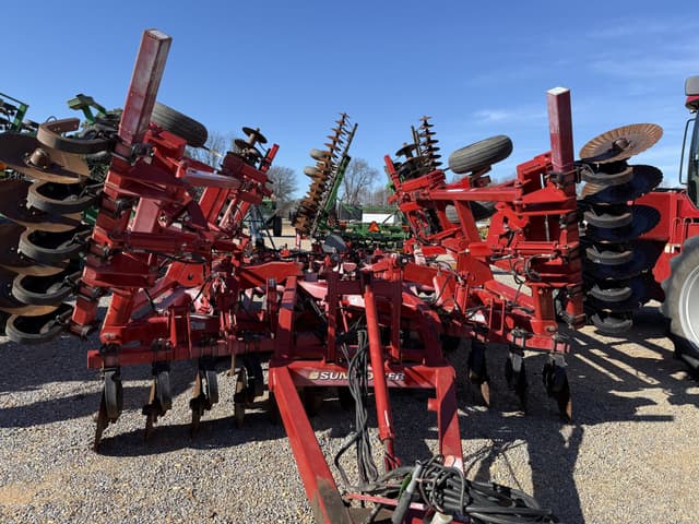 Image of Sunflower 4530-19 equipment image 1
