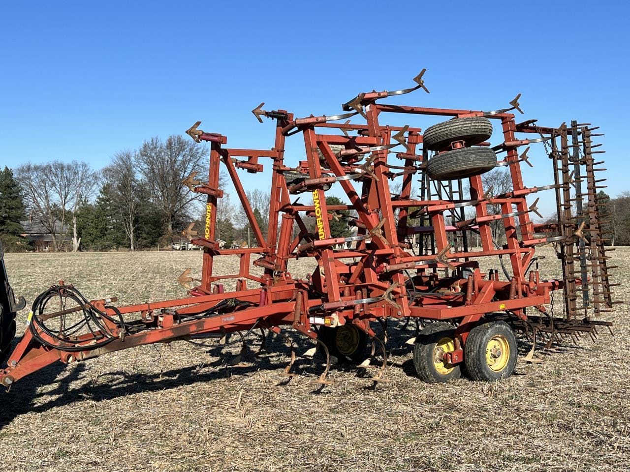 Sunflower 5033 Equipment Image0