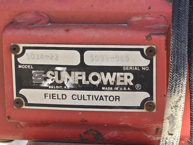 Image of Sunflower 5034 equipment image 3