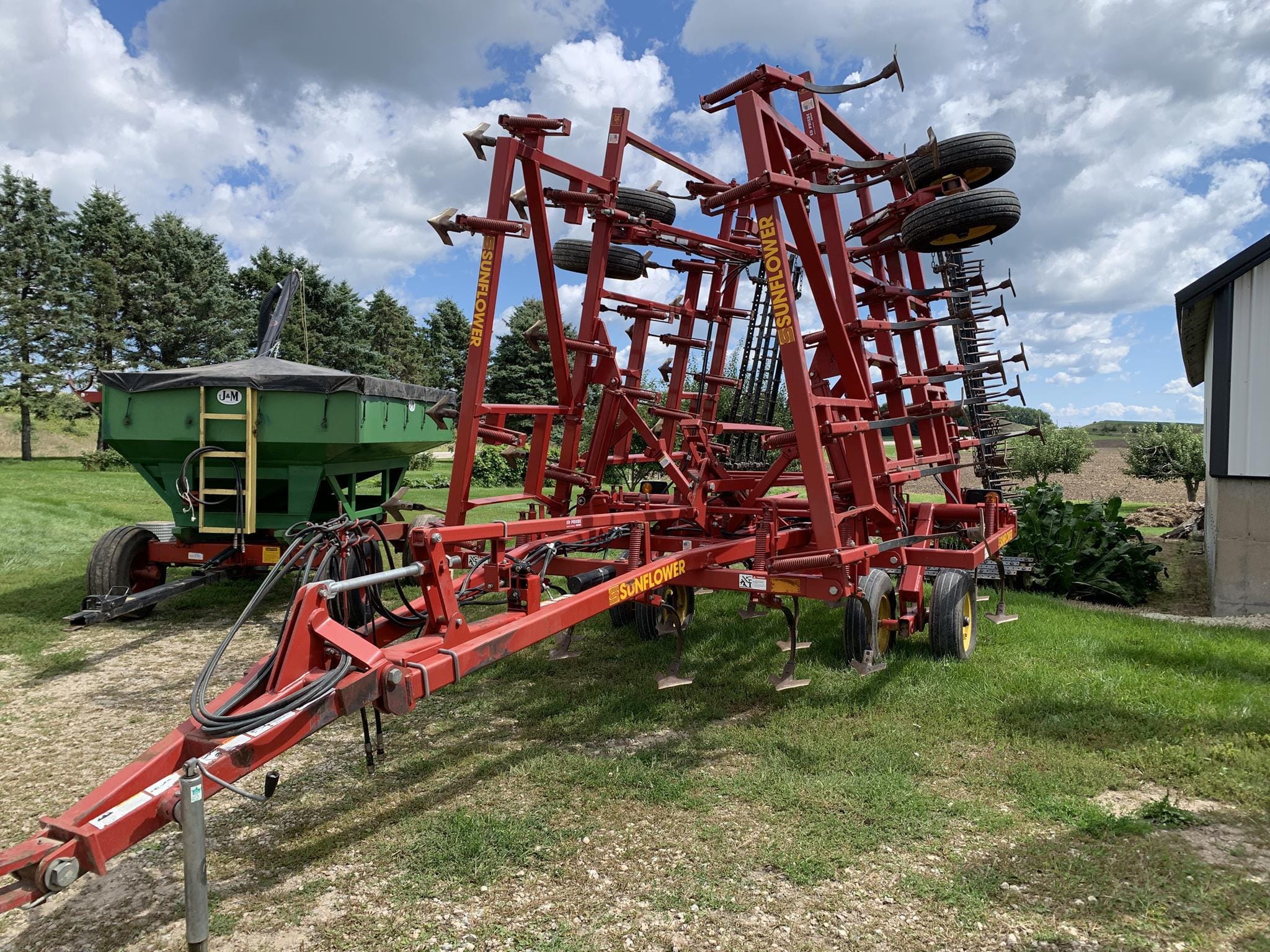 Sunflower 5034 Equipment Image0