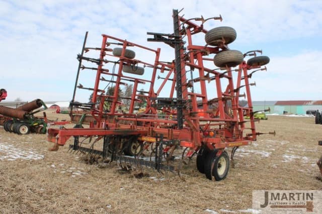 Image of Sunflower 5034 equipment image 2