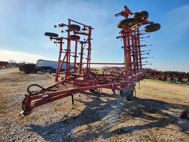 Image of Sunflower 5034 equipment image 1