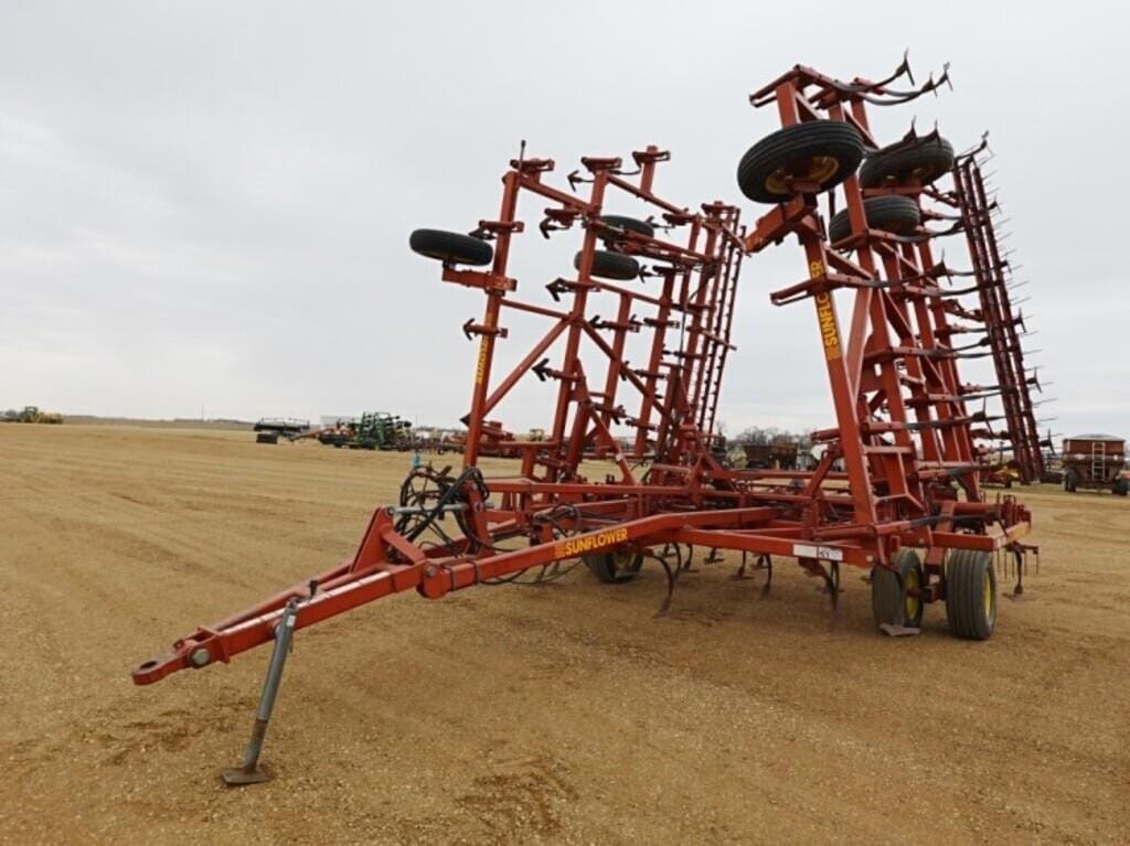 Sunflower 5034-37 Equipment Image0