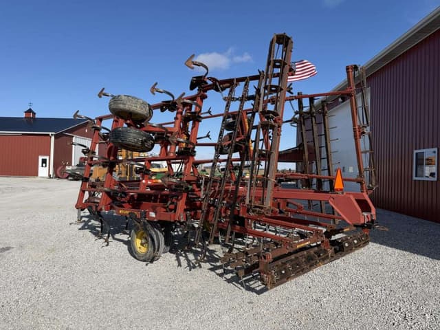 Image of Sunflower 5035 equipment image 1