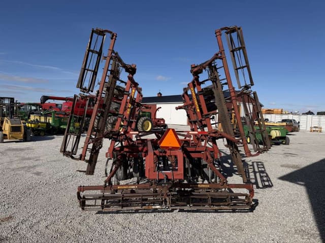 Image of Sunflower 5035 equipment image 4