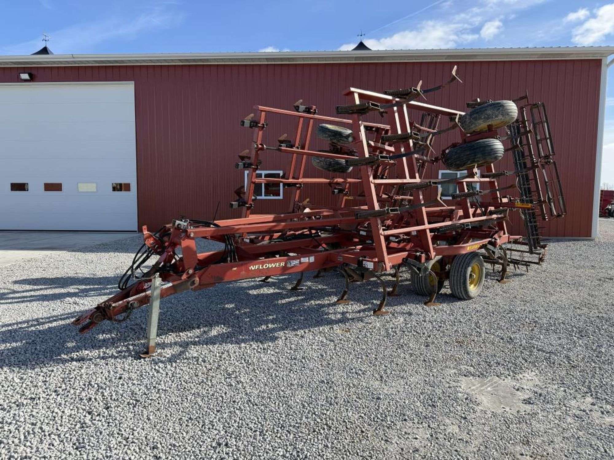 Sunflower 5035 Equipment Image0