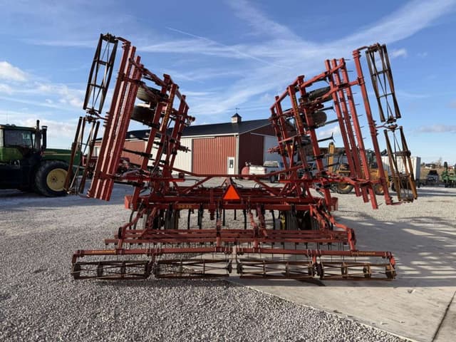 Image of Sunflower 5035 equipment image 4