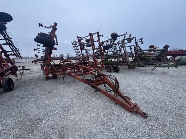 Image of Sunflower 5035-32 equipment image 2