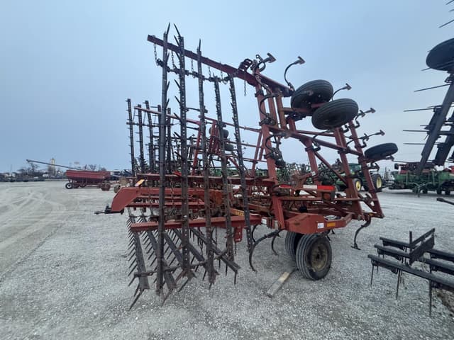 Image of Sunflower 5035-32 equipment image 4