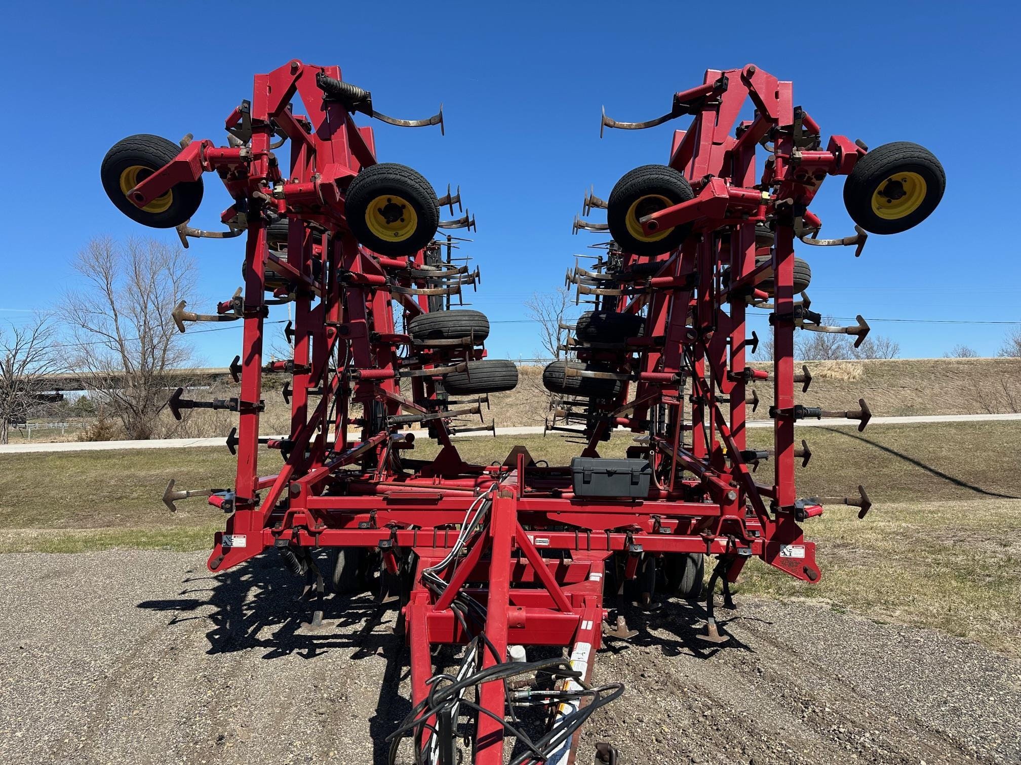 Sunflower 5055 Equipment Image0