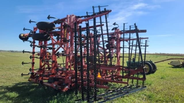 Image of Sunflower 5055 equipment image 2