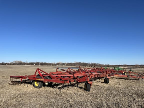 Sunflower 5055 Equipment Image0