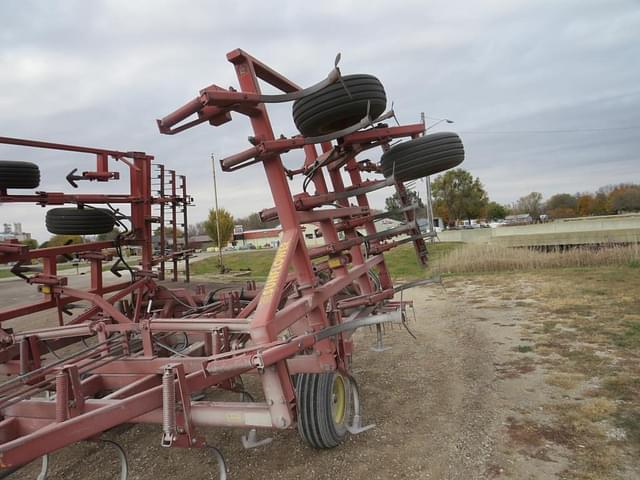 Image of Sunflower 5231 equipment image 1