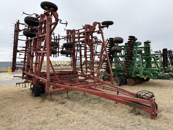 Sunflower 5551-48 Equipment Image0