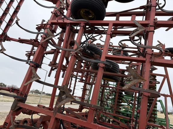 Image of Sunflower 5551-48 equipment image 4