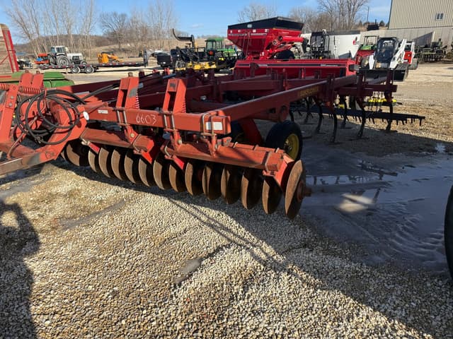 Image of Sunflower 6211 equipment image 3