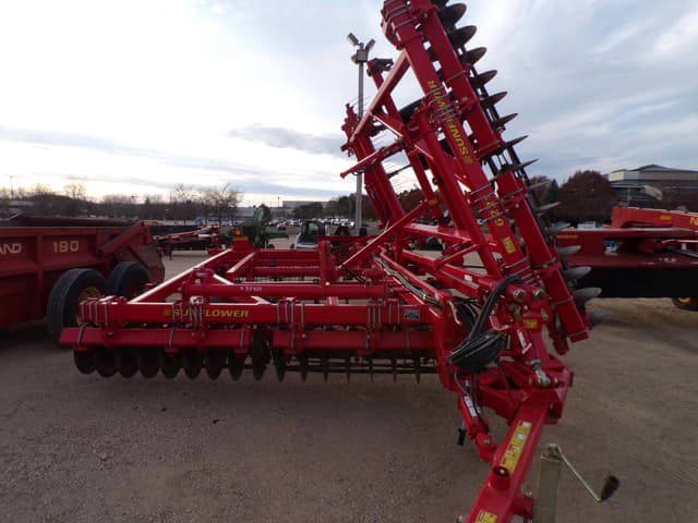 Image of Sunflower 6221 equipment image 2