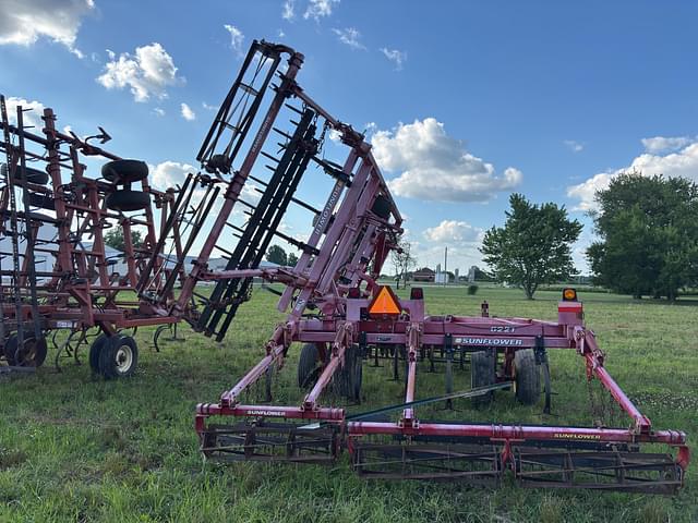 Image of Sunflower 6221 equipment image 2