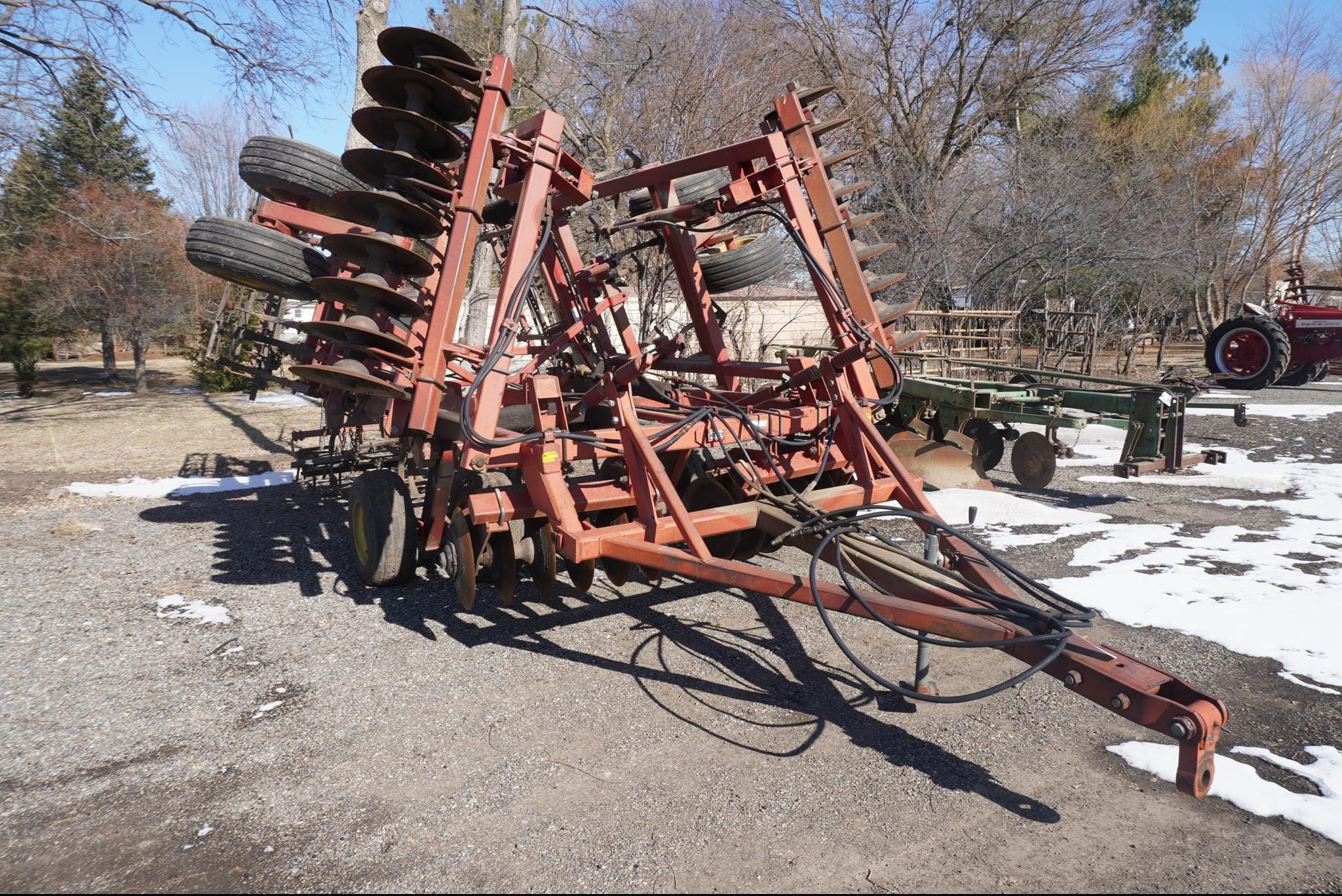 Sunflower 6331 Equipment Image0