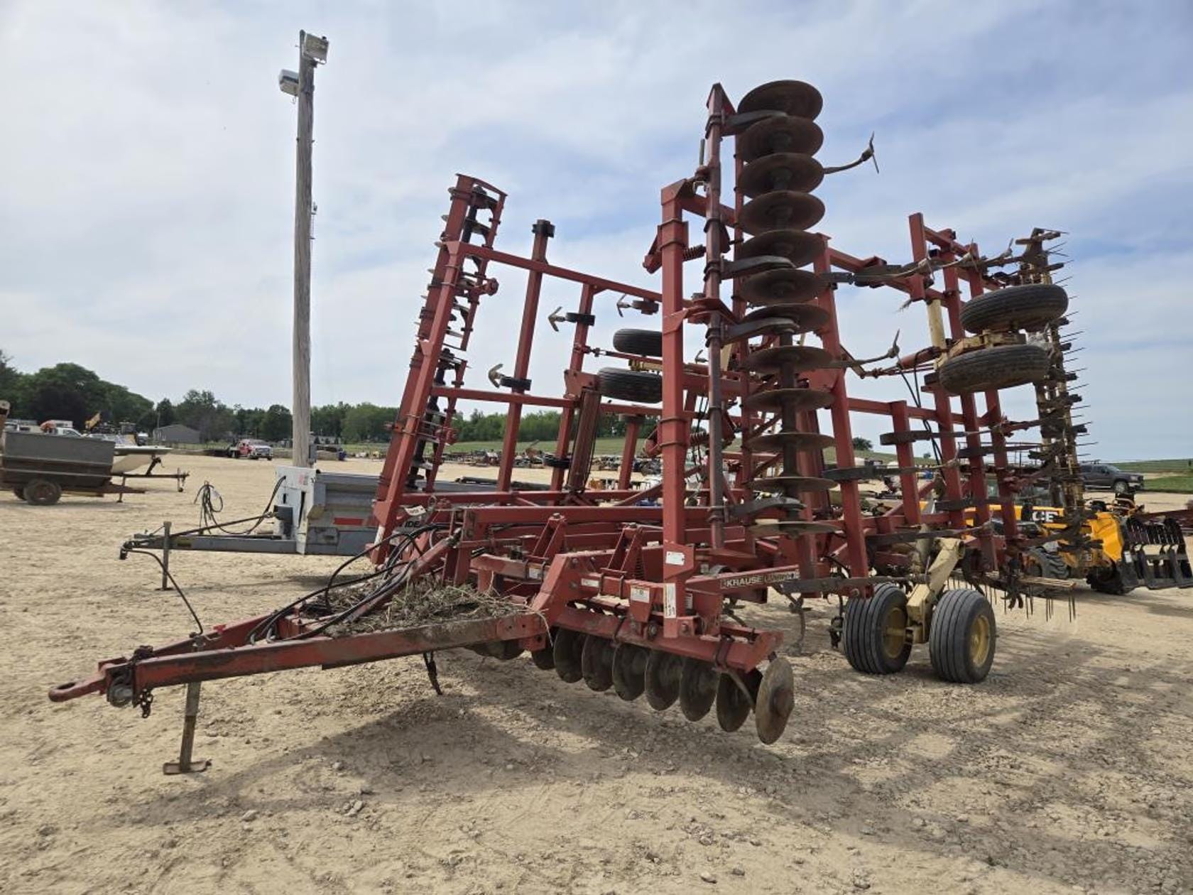 Sunflower 6331 Equipment Image0