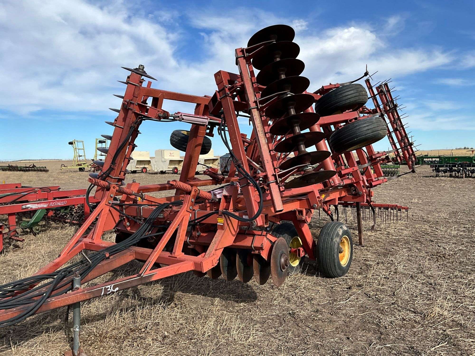 Sunflower 6331 Equipment Image0