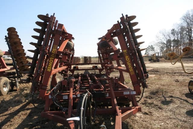 Image of Sunflower 6332 equipment image 2