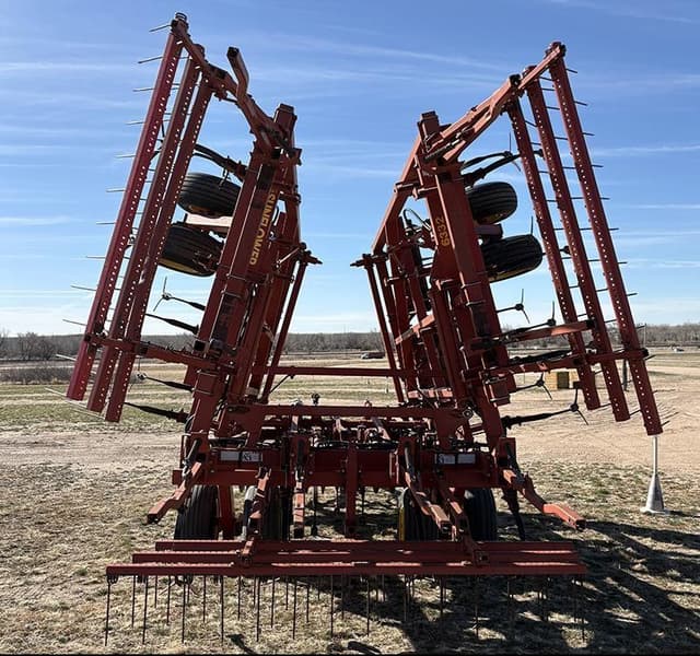 Image of Sunflower 6332-23 equipment image 4