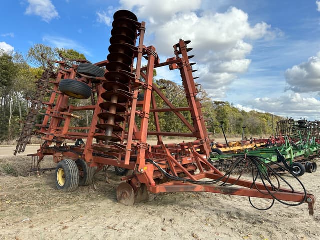 Image of Sunflower 6332-26 equipment image 1