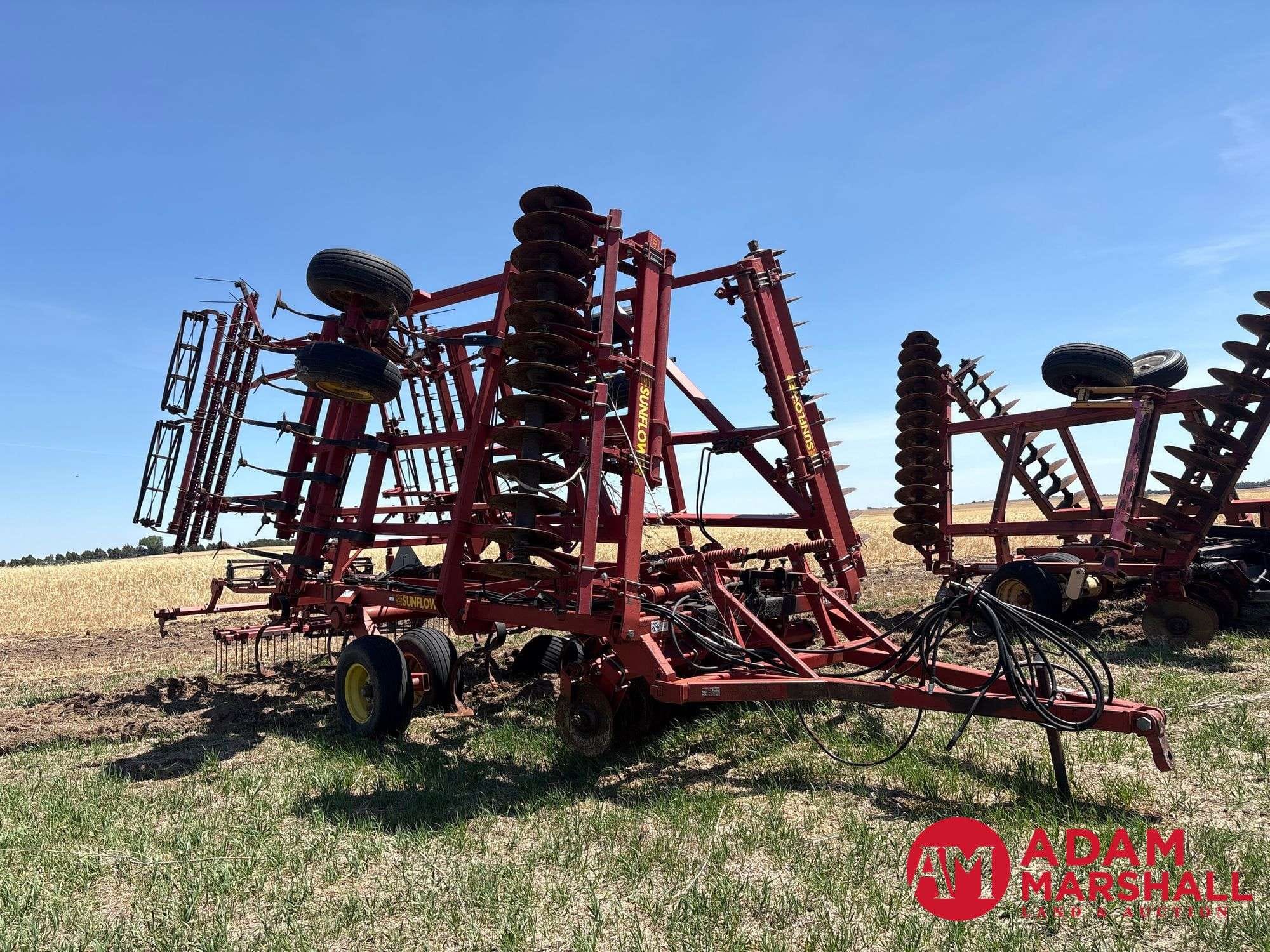 Sunflower 6332 Equipment Image0