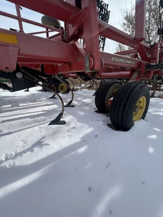 Image of Sunflower 6333 equipment image 1