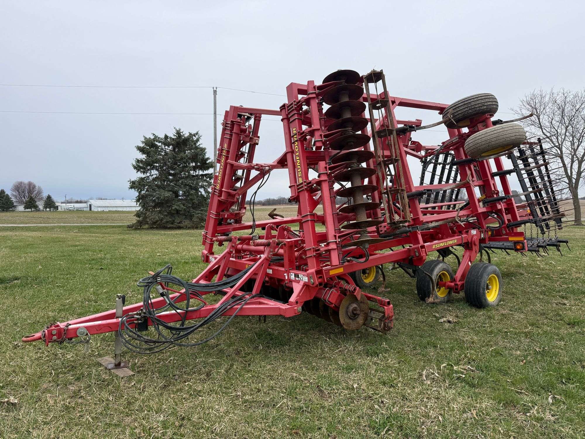 Sunflower 6333-22 Equipment Image0