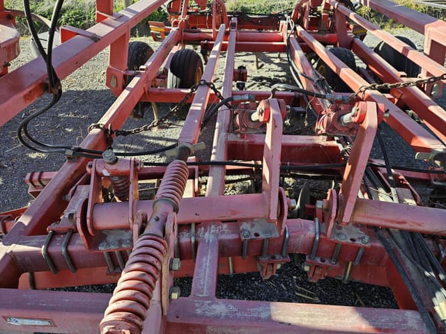 Image of Sunflower 6333 equipment image 4