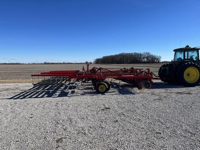 Image of Sunflower 6333 equipment image 1