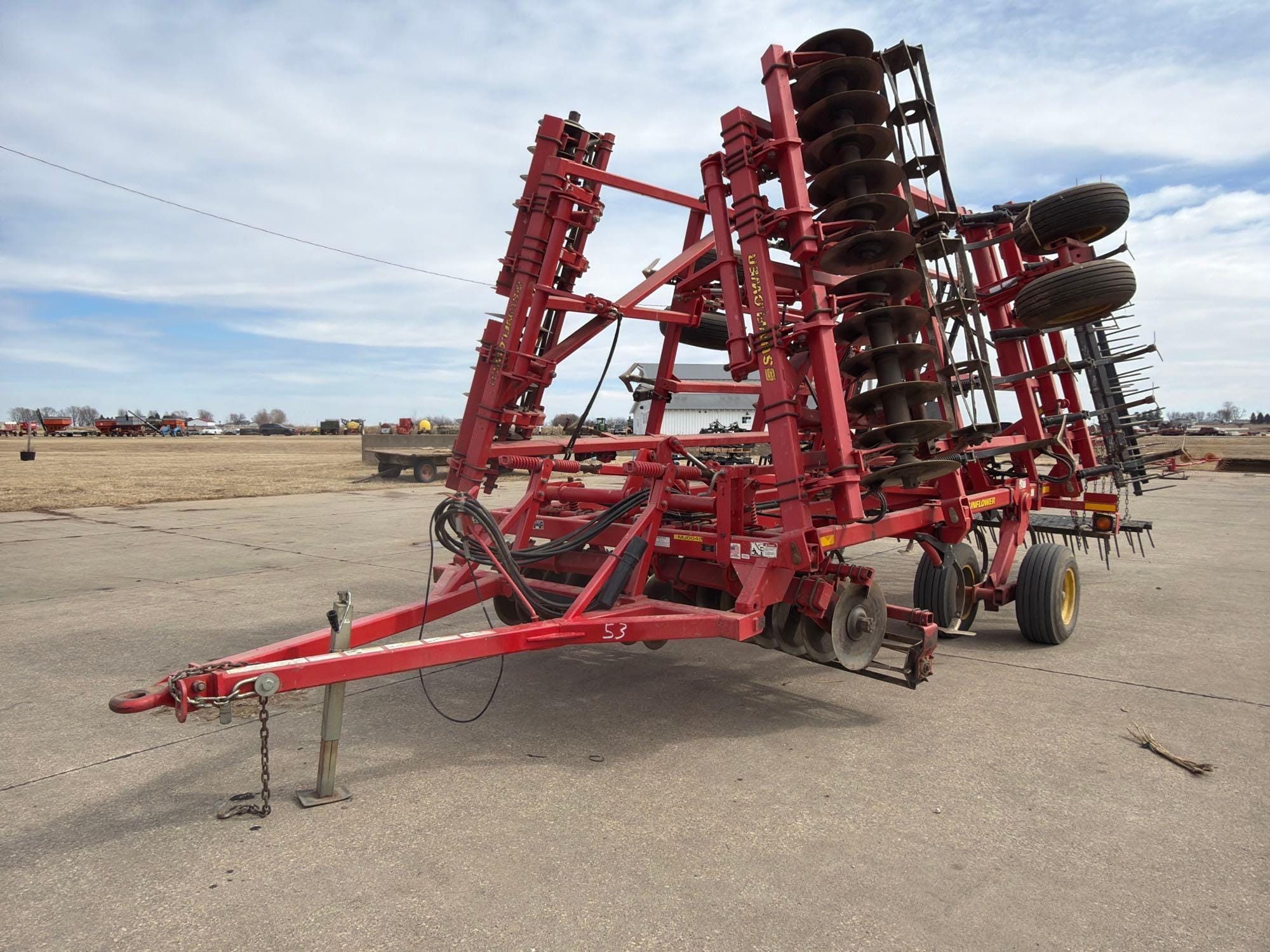 Sunflower 6333 Equipment Image0