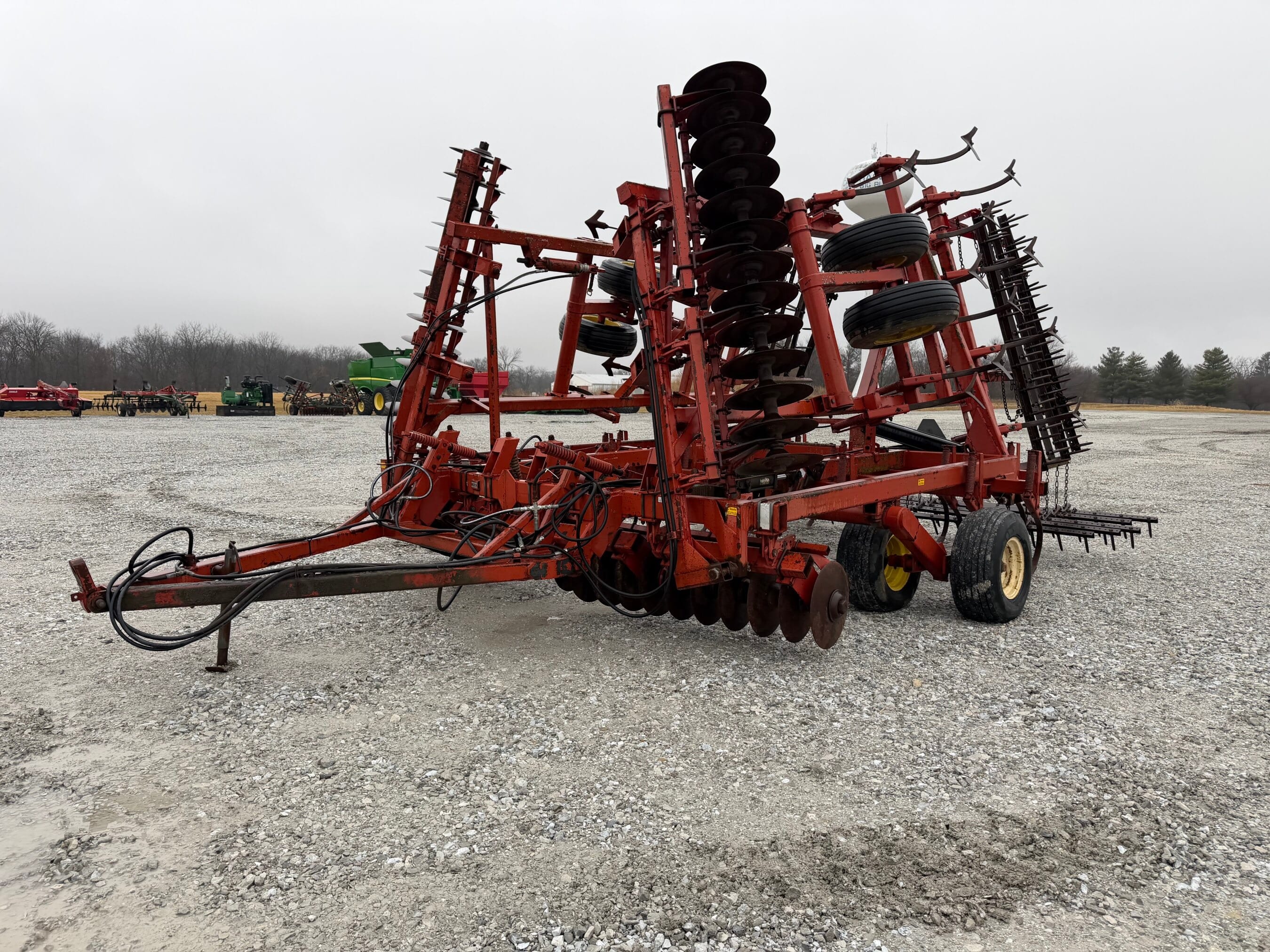 Sunflower 6430-31 Equipment Image0