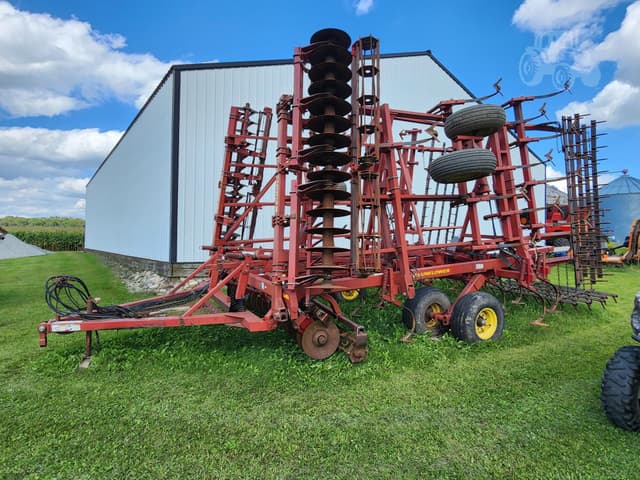 Image of Sunflower 6432-30 equipment image 2