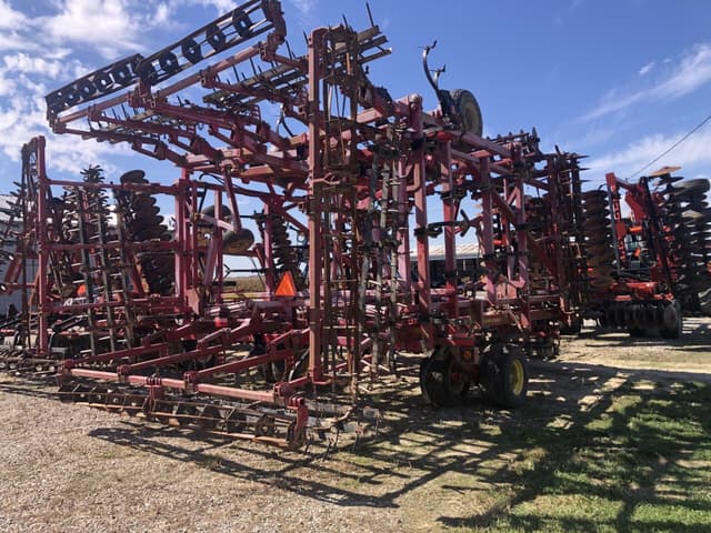 Image of Sunflower 6433 equipment image 3