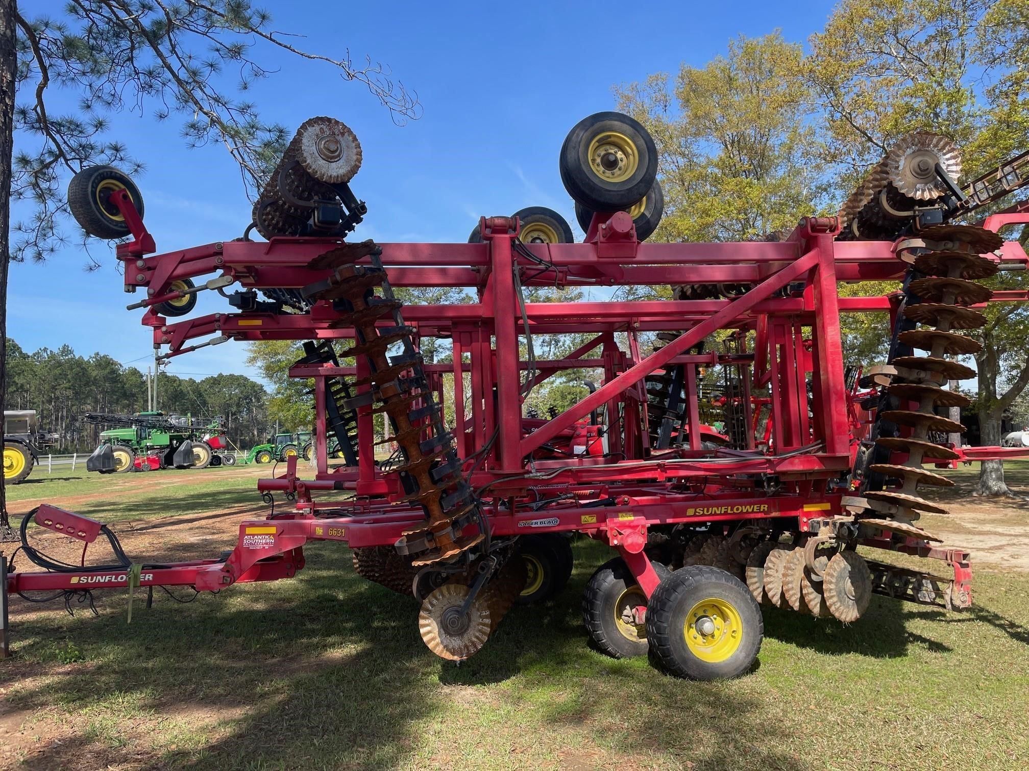 Sunflower 6631 Equipment Image0