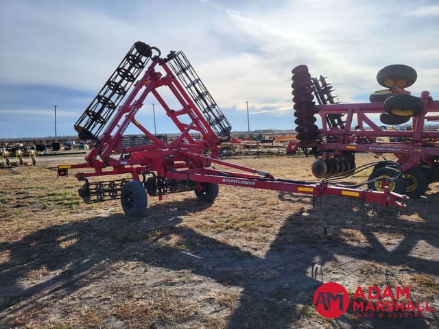 Image of Sunflower 7232 equipment image 1