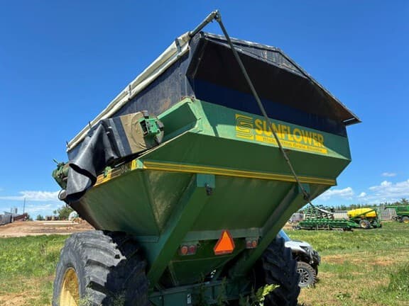 Image of Sunflower 8830 equipment image 2