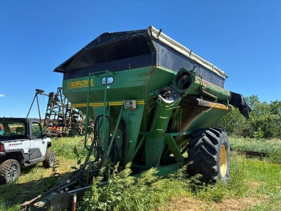 Sunflower 8830 Equipment Image0