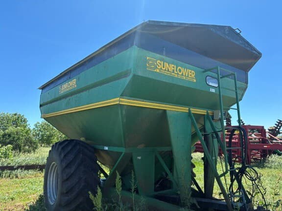 Image of Sunflower 8830 equipment image 1
