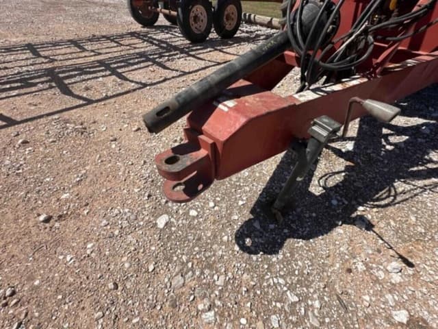 Image of Sunflower 8830 equipment image 4