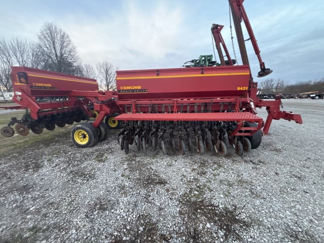 Image of Sunflower 9431-30 equipment image 1