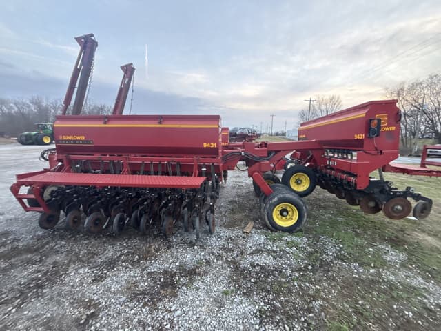 Image of Sunflower 9431-30 equipment image 3