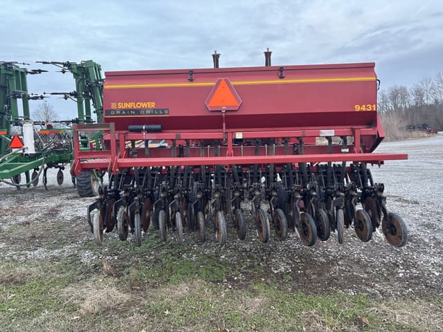 Image of Sunflower 9431-30 equipment image 3