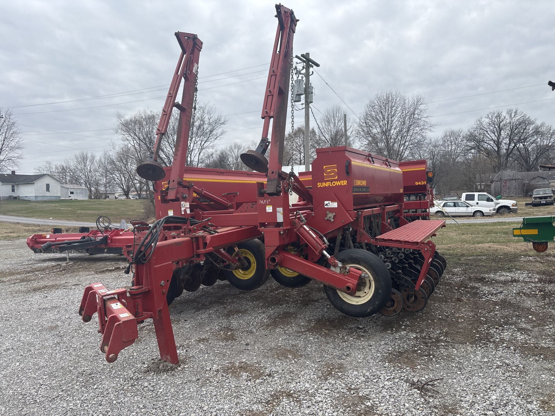 Sunflower 9431-30 Equipment Image0